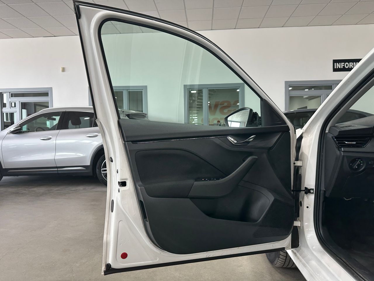 Skoda Kamiq 1.0TSI 110CV AMBITION DSG - Foto 29