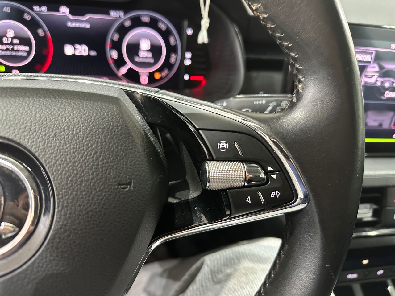 Skoda Kamiq 1.0TSI 110CV AMBITION DSG - Foto 19