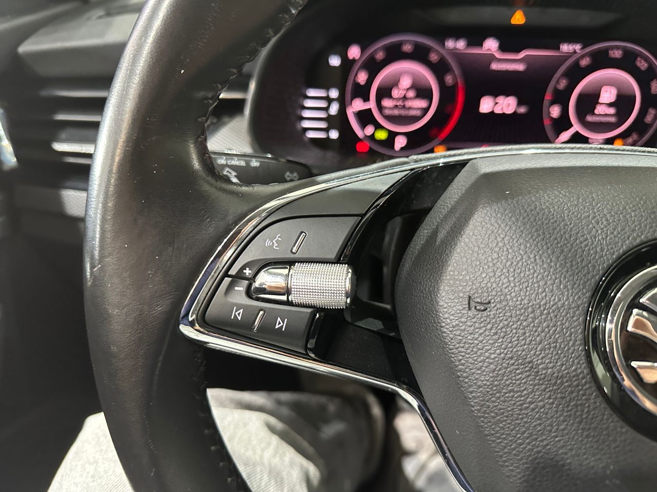 Skoda Kamiq 1.0TSI 110CV AMBITION DSG - Foto 18