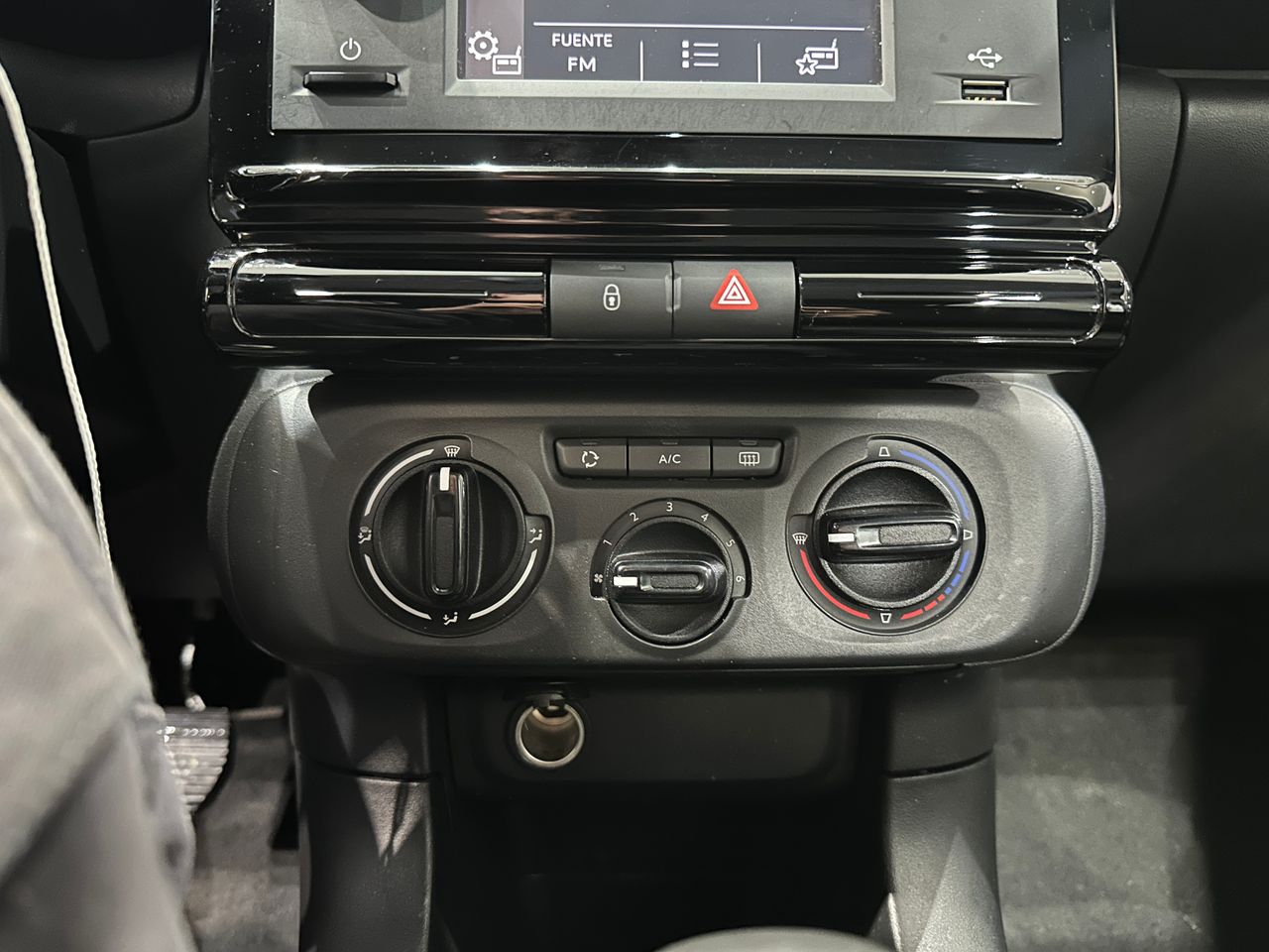 Citroën C3 BlueHDi 100 S&S Live Pack - Foto 19