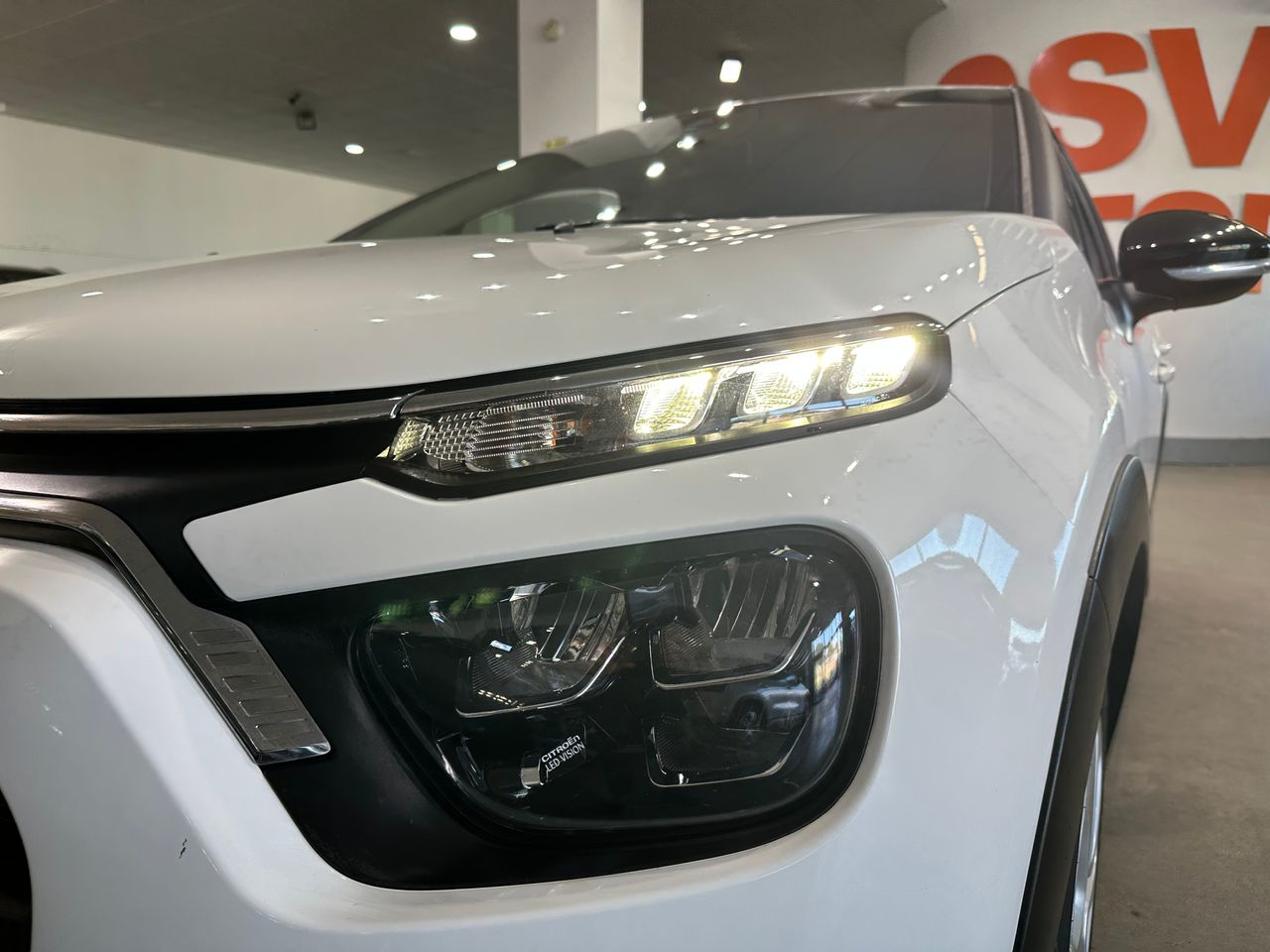 Citroën C3 BlueHDi 100 S&S Live Pack - Foto 24