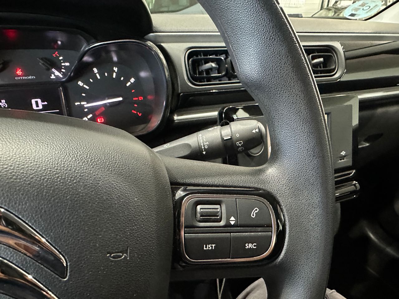 Citroën C3 BlueHDi 100 S&S Live Pack - Foto 15