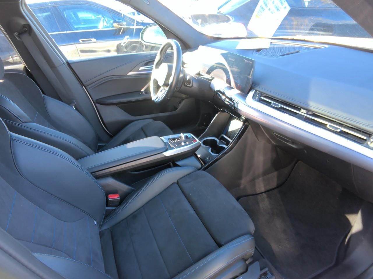 BMW iX1 XDRIVE30 313CV MSPORT - Foto 4