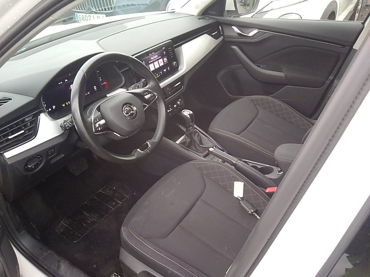 Skoda Kamiq 1.0 TSI 81 kW (110 CV) Ambition DSG - Foto 5