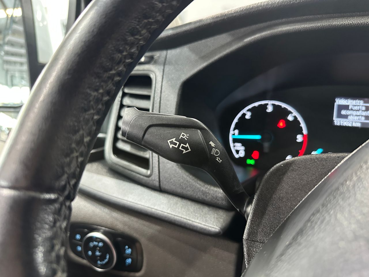 Ford Transit Custom 2.0 ECOBLUE 130CV L1H1 TREND - Foto 11