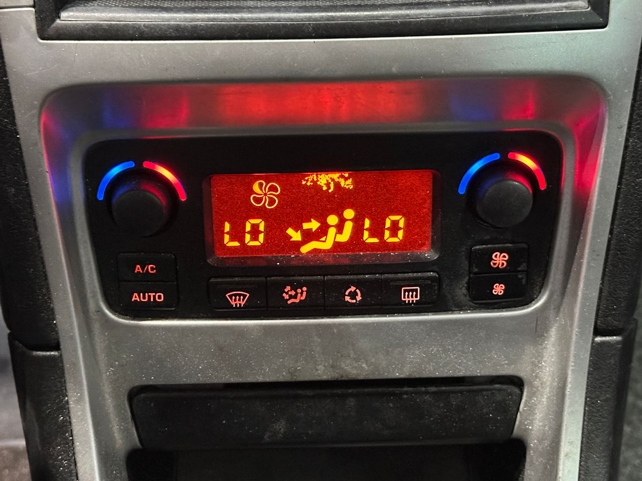 Peugeot 307 SW Pack 1.6 HDI 90 - Foto 22