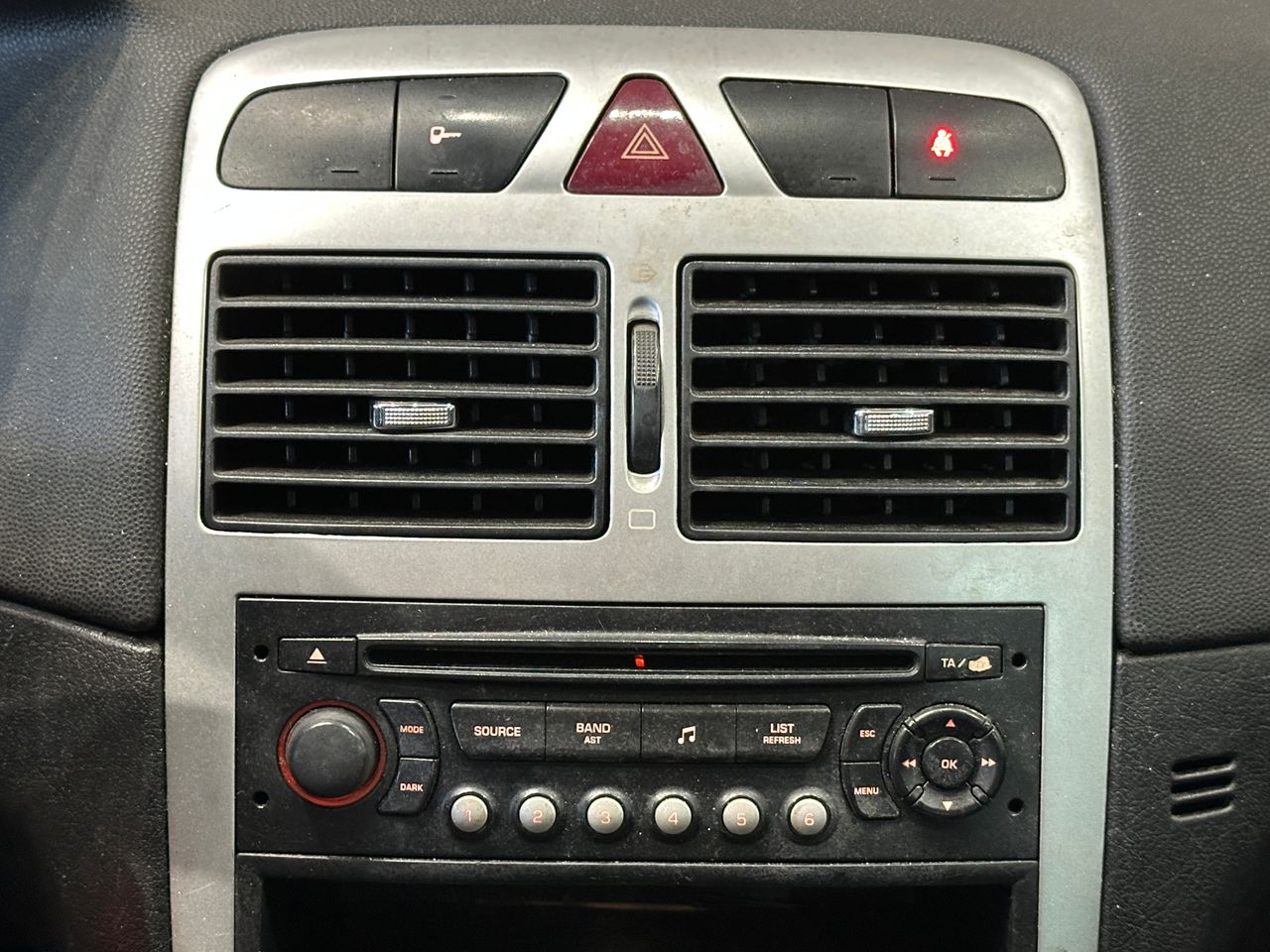 Peugeot 307 SW Pack 1.6 HDI 90 - Foto 21