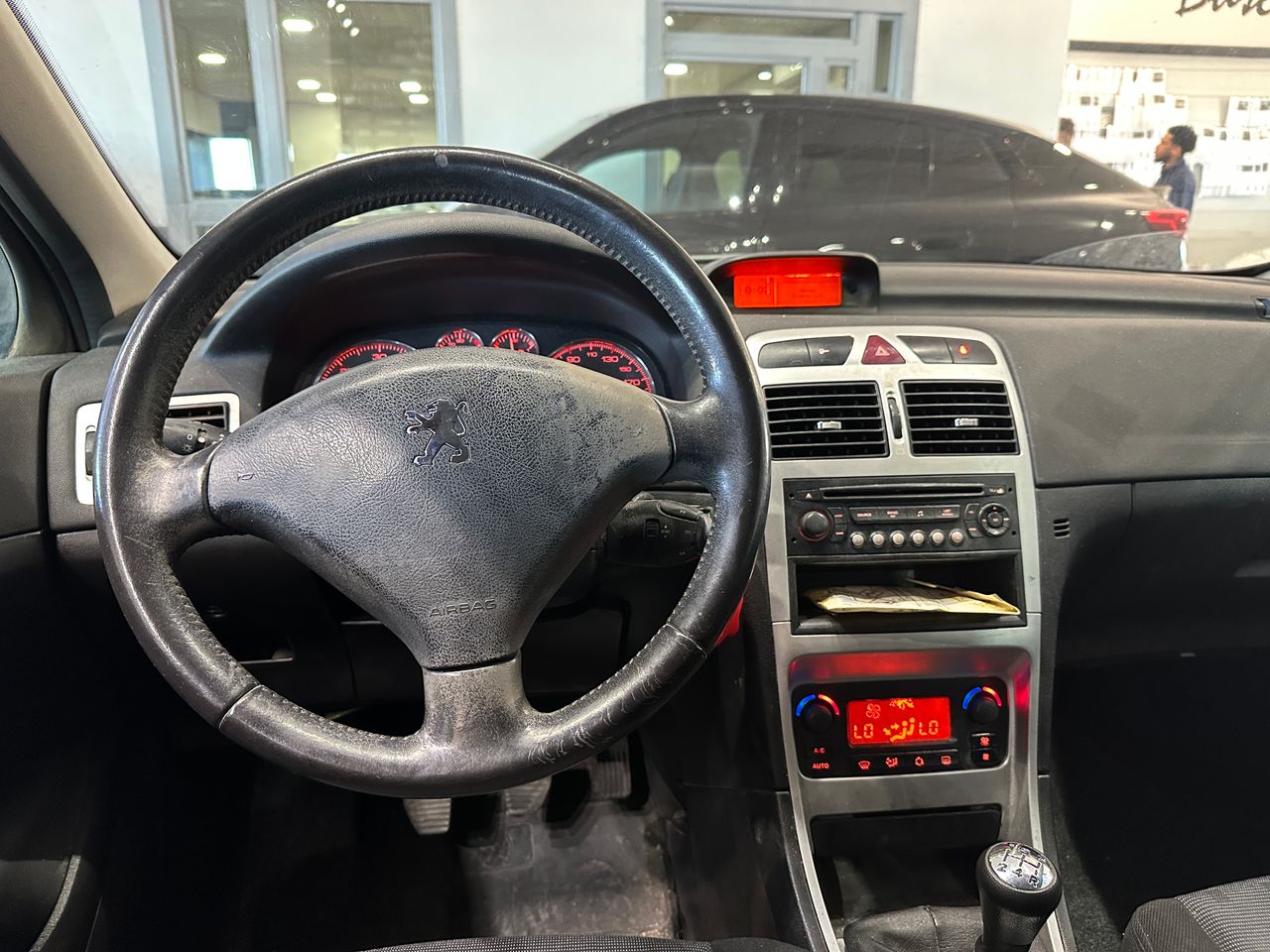 Peugeot 307 SW Pack 1.6 HDI 90 - Foto 14