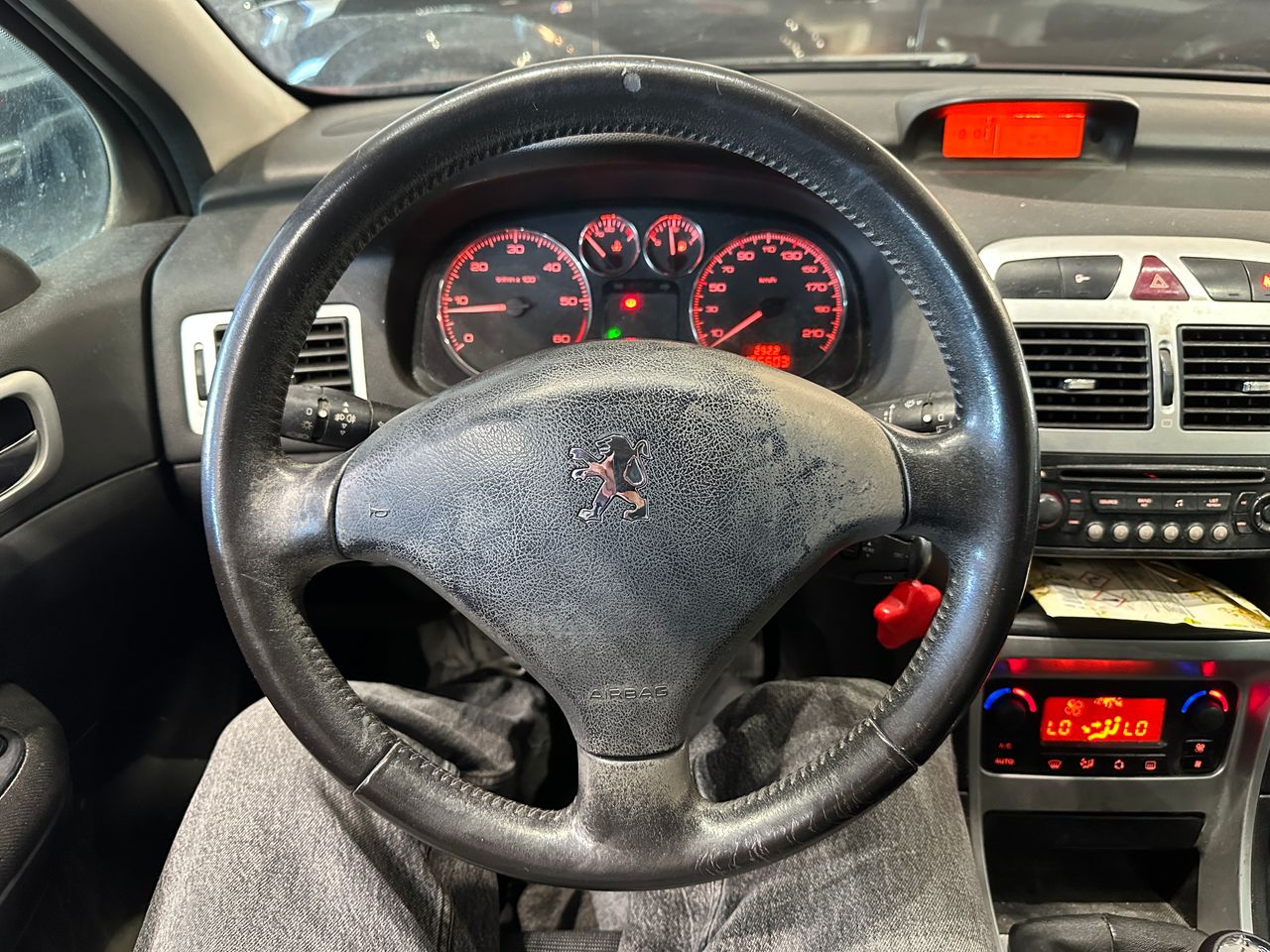 Peugeot 307 SW Pack 1.6 HDI 90 - Foto 17