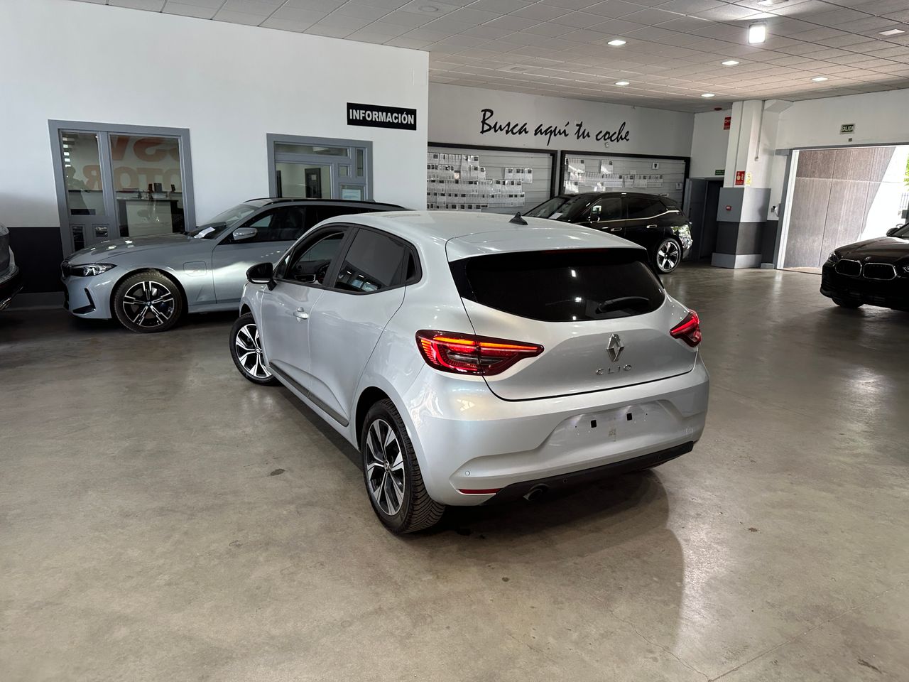 Renault Clio 1.5DCI 100CV EVOLUTION - Foto 6