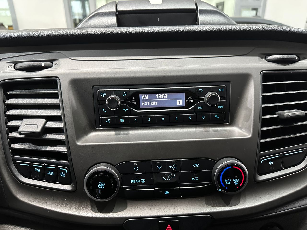 Ford Transit Custom 2.0TDCI 130CV TREND - Foto 21