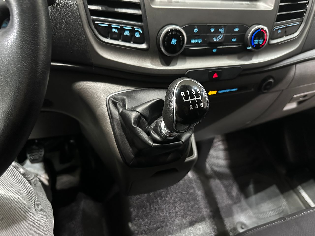 Ford Transit Custom 2.0TDCI 130CV TREND - Foto 23