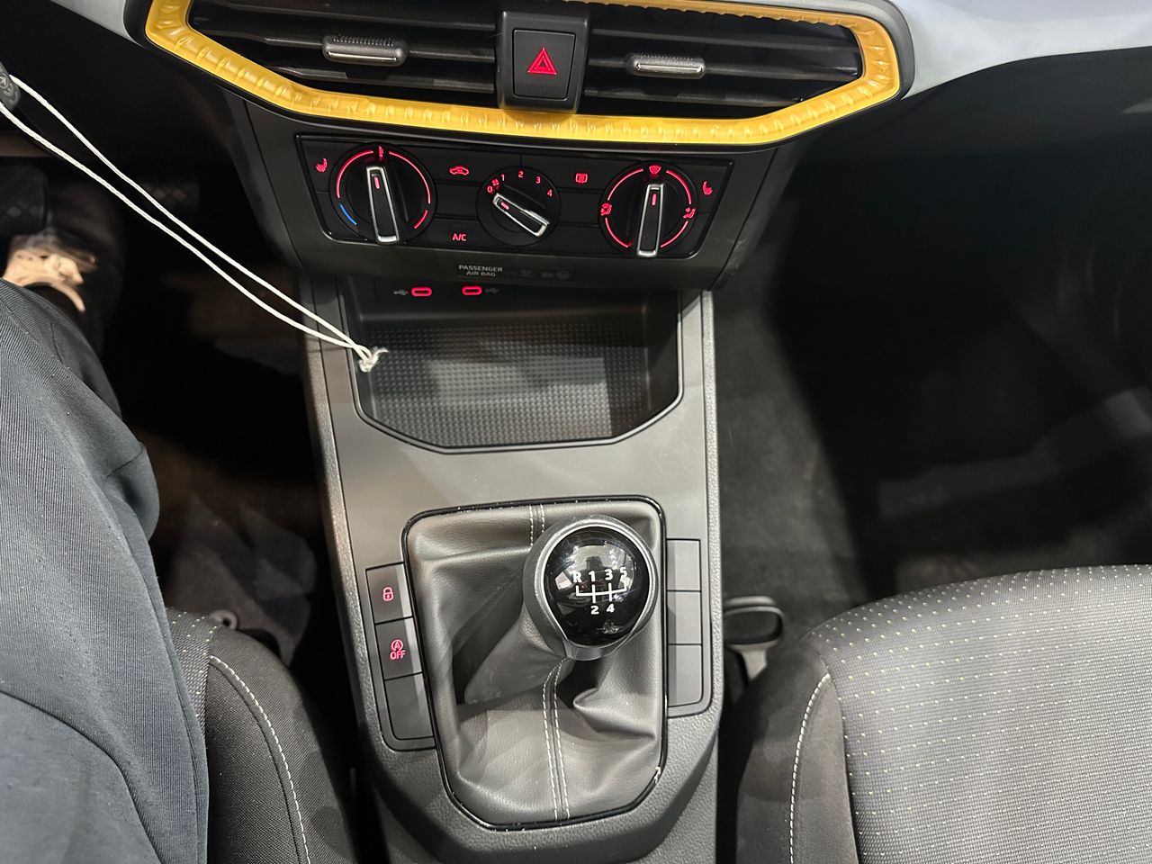 Seat Ibiza 1.0TSI 95CV STYLE - Foto 18