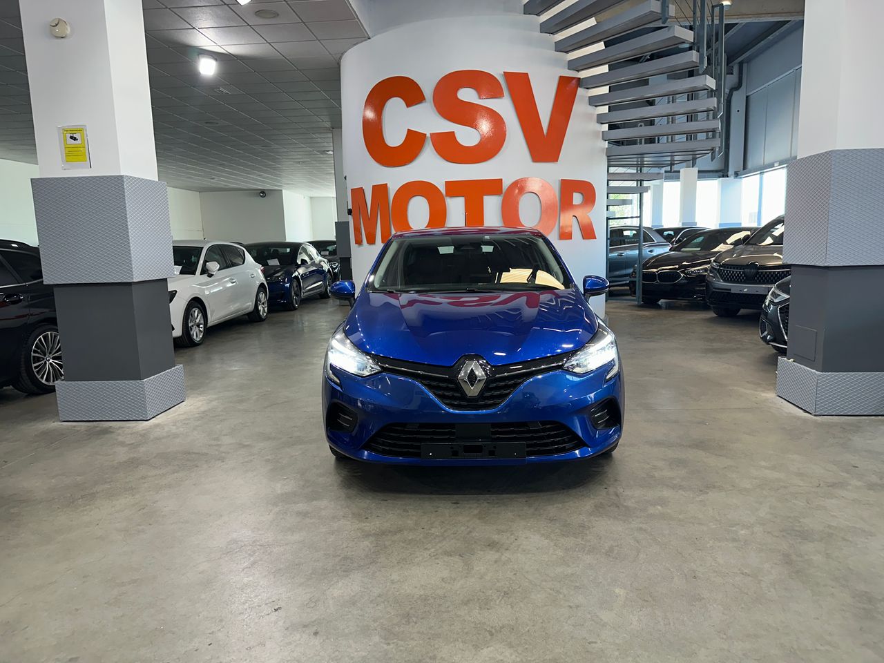 Renault Clio 1.6E-TECH 140CV BUSINESS AUTO - Foto 4