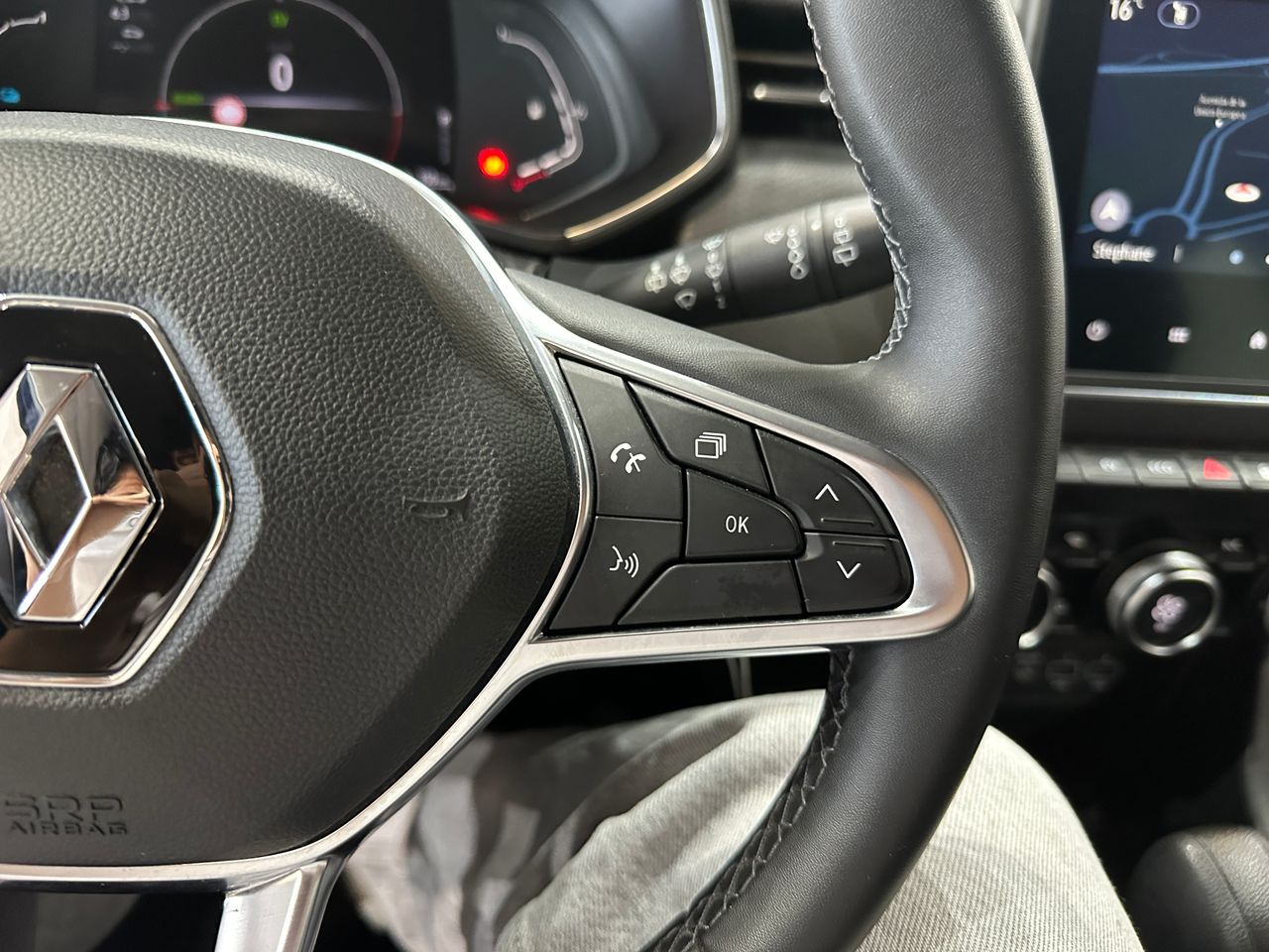 Renault Clio 1.6E-TECH 140CV BUSINESS AUTO - Foto 14