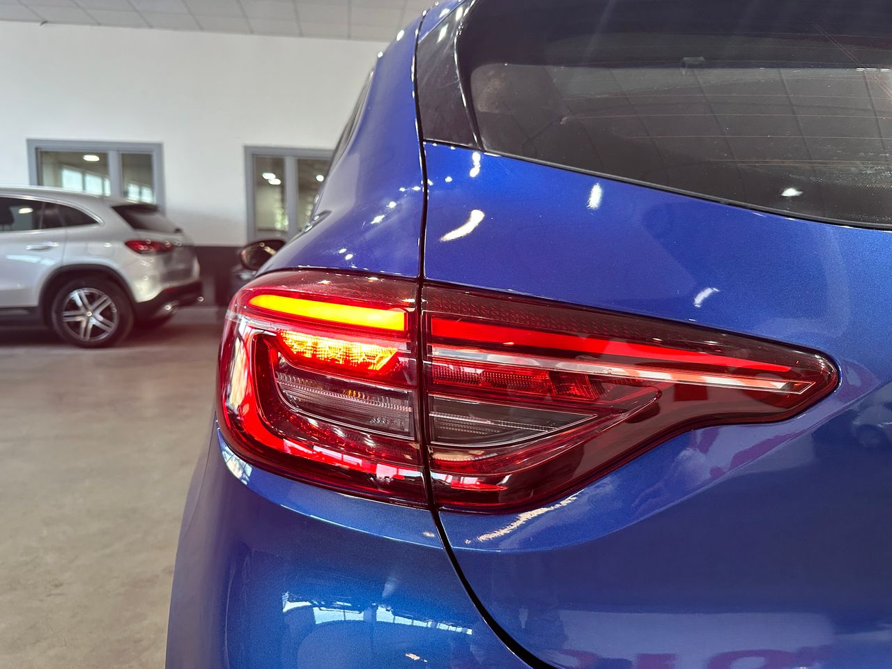 Renault Clio 1.6E-TECH 140CV BUSINESS AUTO - Foto 27