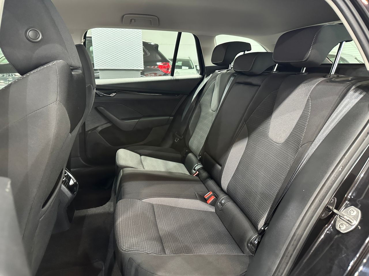 Skoda Octavia 1.4PHEV 204CV DSG6 AMBITION FAMILIAR - Foto 7