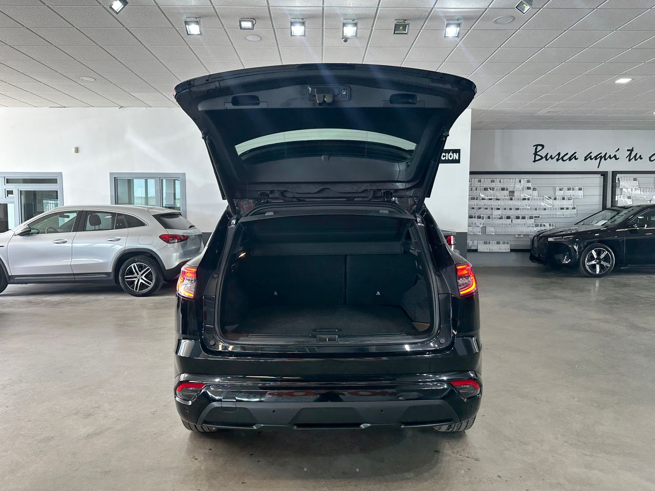 Renault Austral 1.2E-TECH 200CV ICONIC ESPIRIT ALPINE - Foto 9