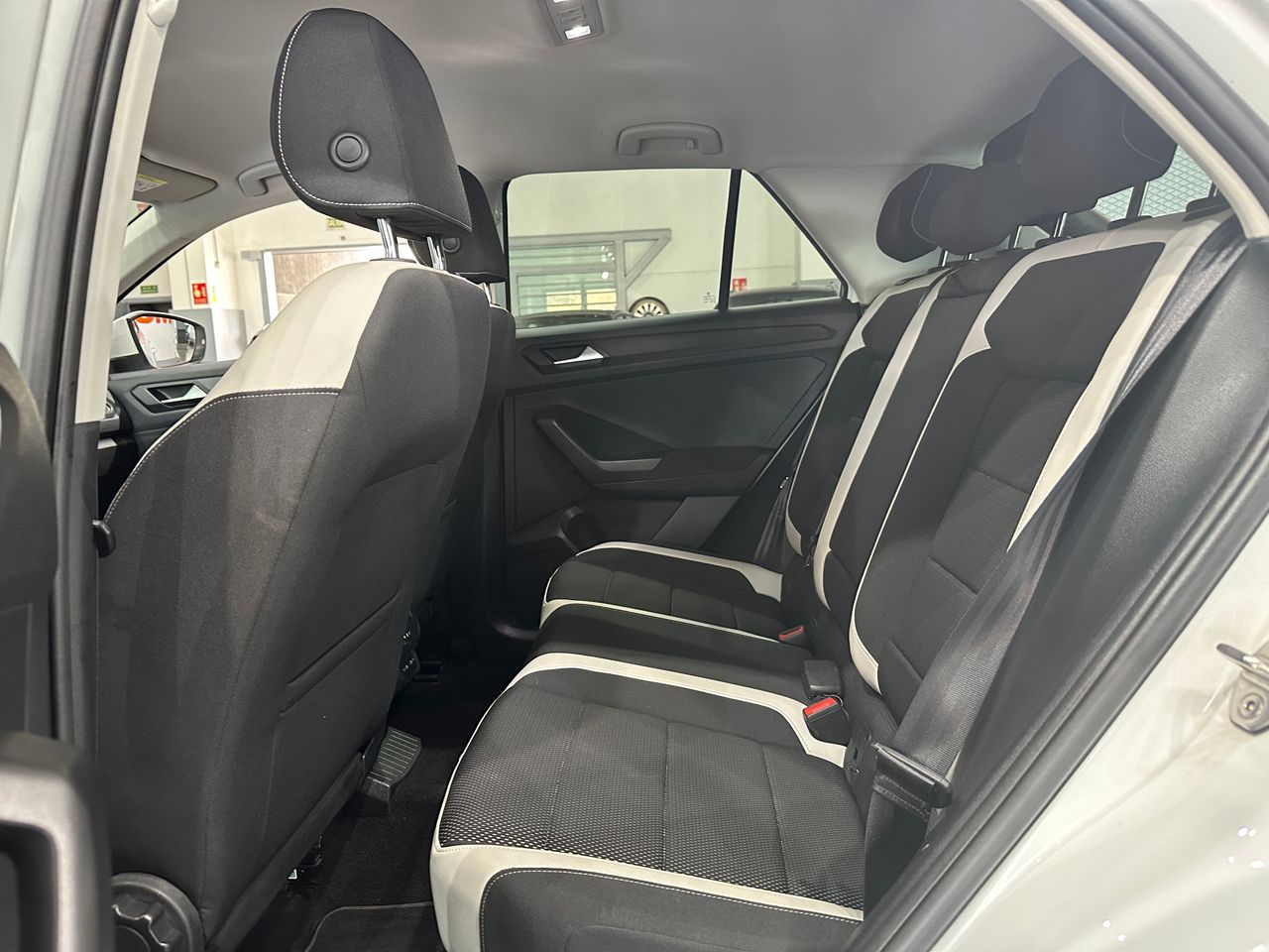 Volkswagen T-Roc Sport 1.5 TSI 110 kW (150 CV) DSG 7 vel. - Foto 11