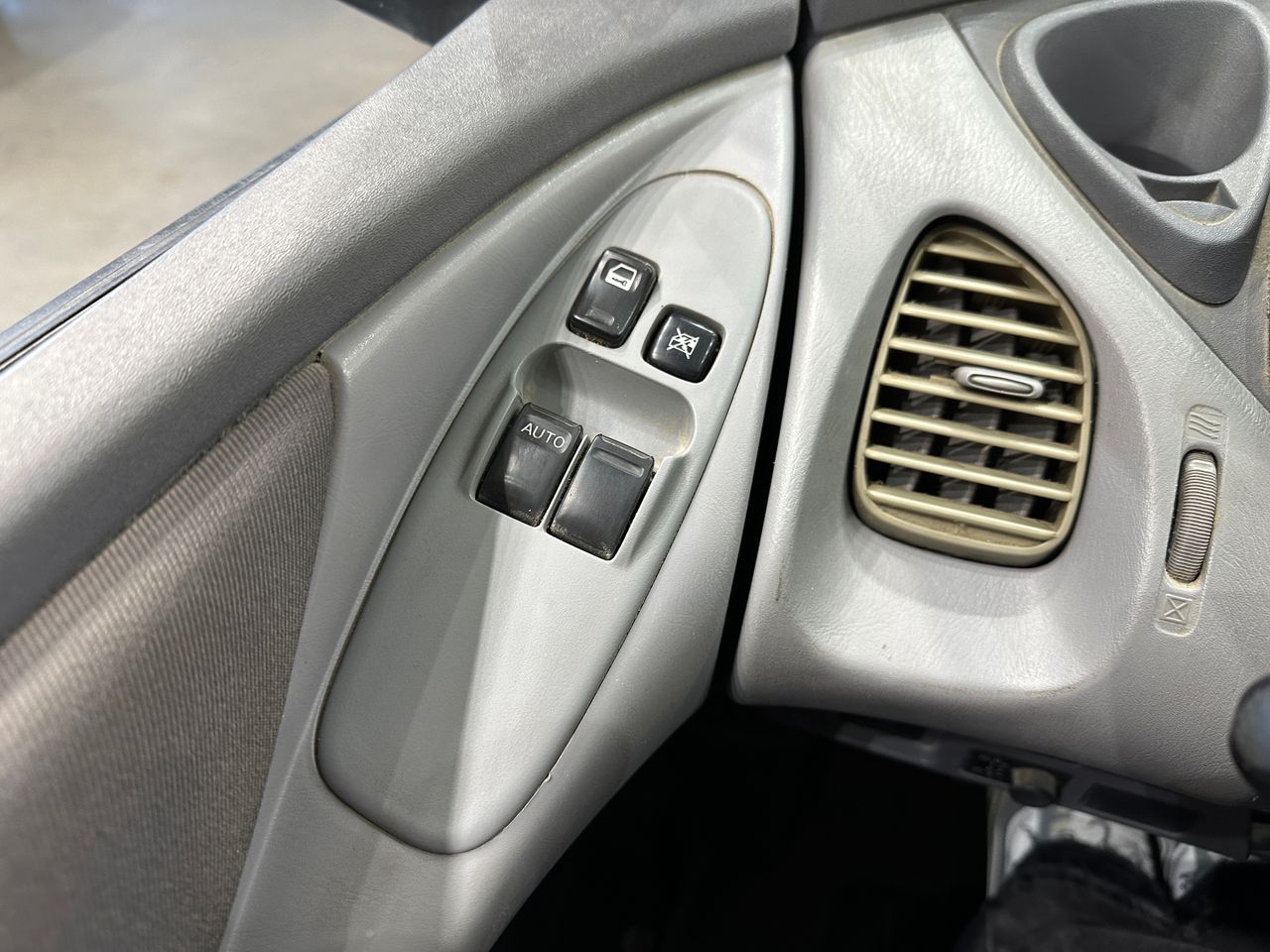 Nissan Almera Tino 1.8 Acenta - Foto 19