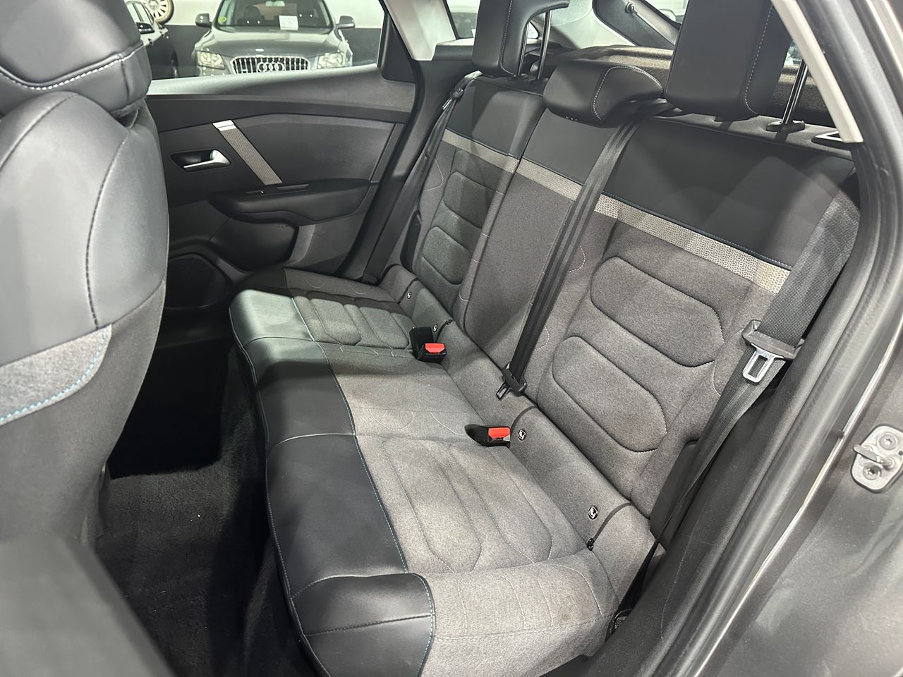 Citroën C4 BlueHDi 130 EAT8 Feel Pack - Foto 11