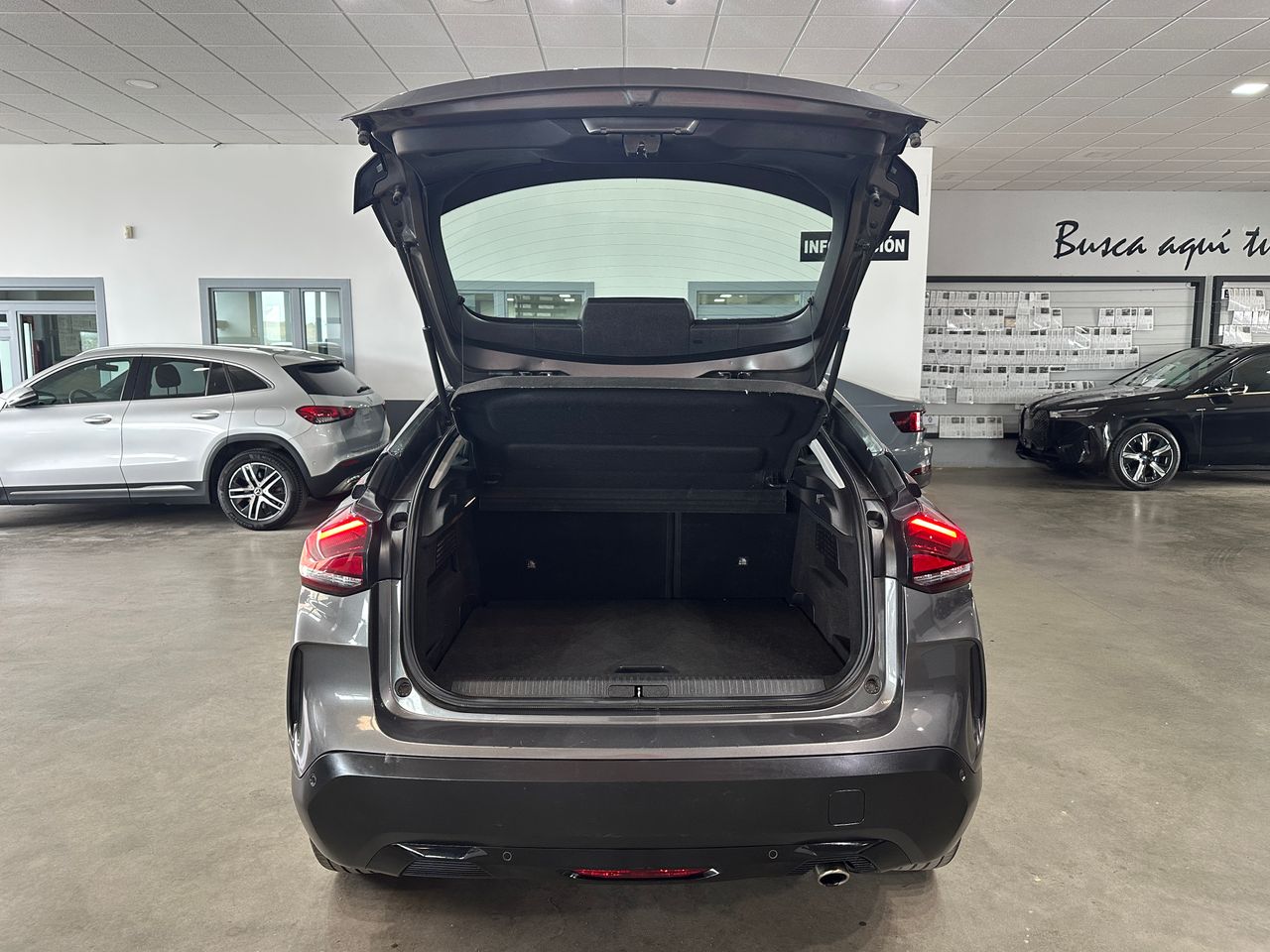 Citroën C4 BlueHDi 130 EAT8 Feel Pack - Foto 9