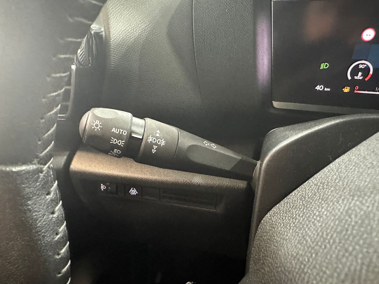 Citroën C4 BlueHDi 130 EAT8 Feel Pack - Foto 16