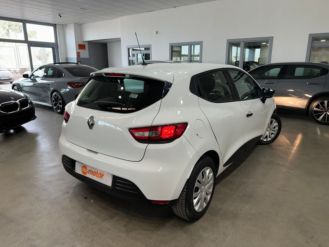 Renault Clio Business TCe 74 kW (100 CV) GLP - Foto 6