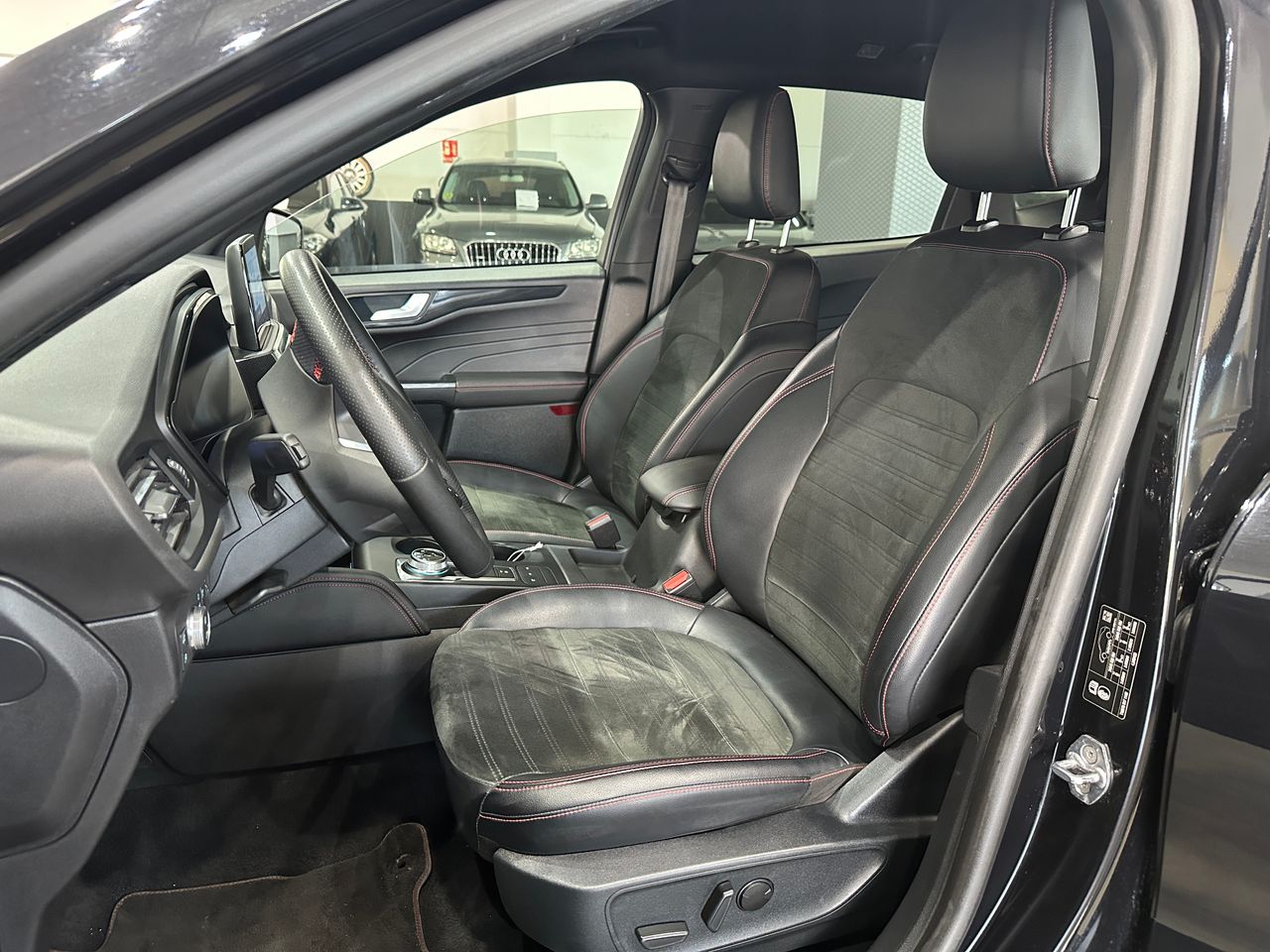 Ford Kuga ST-Line X 2.5 PHEV 165 kW (225 CV) - Foto 11