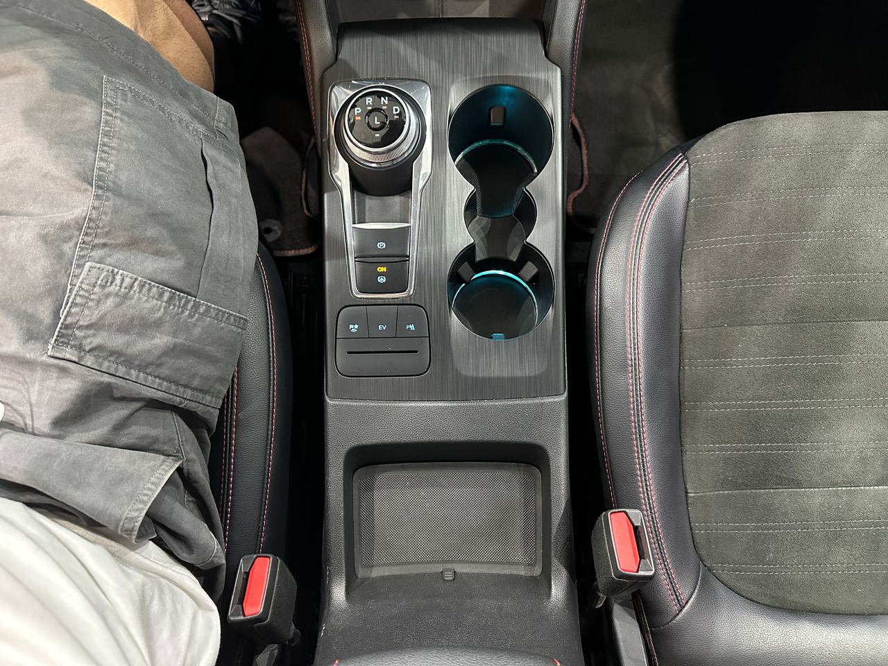 Ford Kuga ST-Line X 2.5 PHEV 165 kW (225 CV) - Foto 23