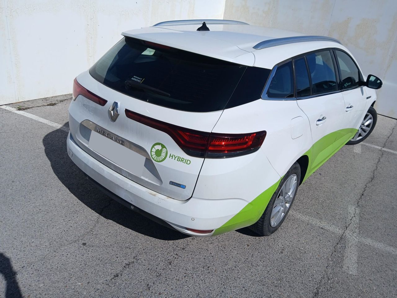 Renault Megane Mégane Sport Tourer Intens E-TECH Híbrido enchufable 117 kW (160 CV) ES EL MODELO 1.6PHEV 160CV FAMILIAR BUSINESS - Foto 4