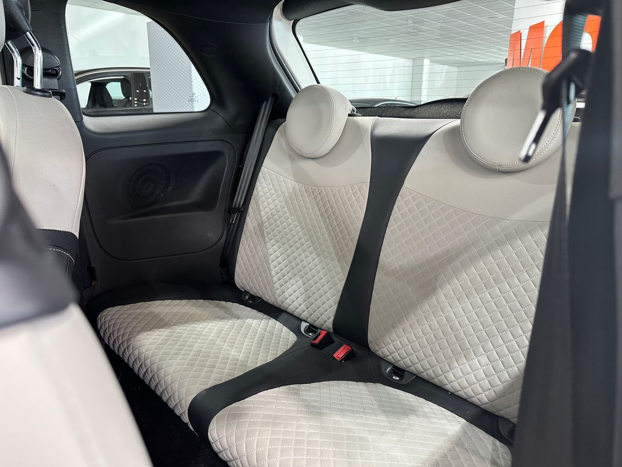 Fiat 500 Dolcevita 1.0 Hybrid 51 kW (70 CV) - Foto 11