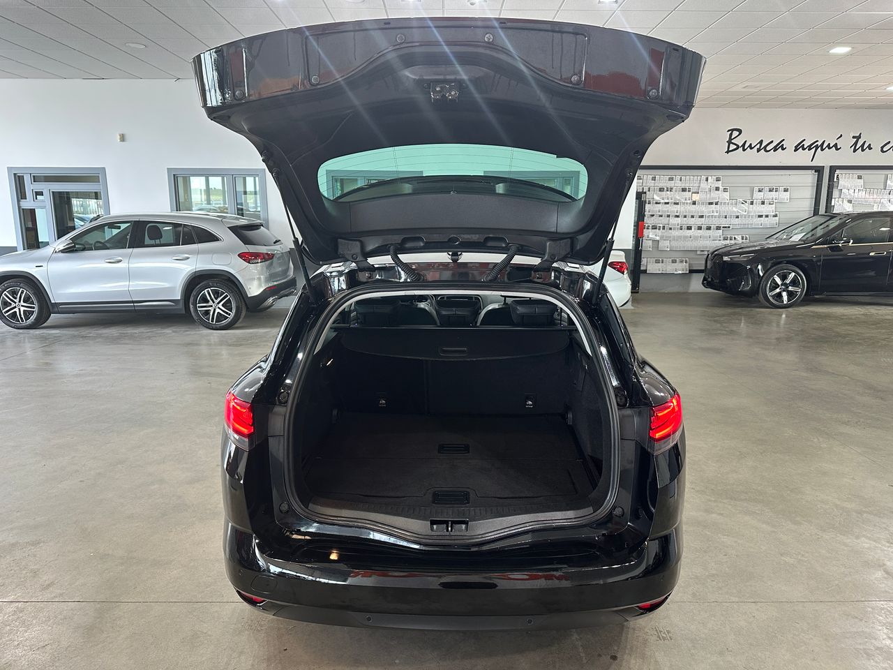 Renault Megane 1.3TCE 140CV TECHNO FAMILIAR EDC - Foto 9