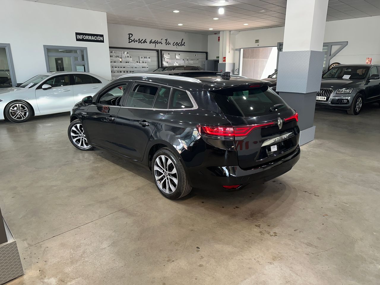 Renault Megane 1.3TCE 140CV TECHNO FAMILIAR EDC - Foto 6