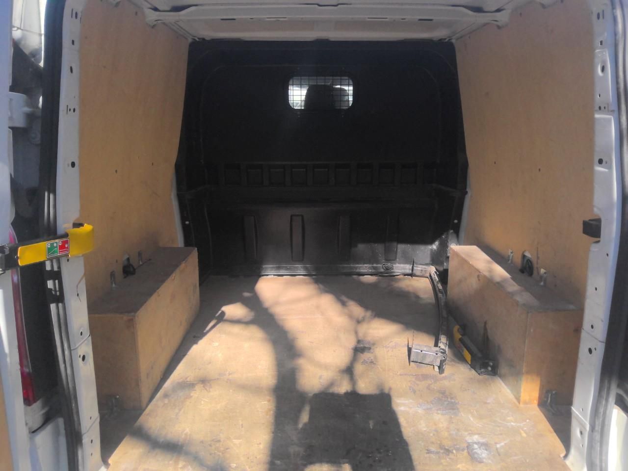 Ford Transit Custom 2.0 ECOBLUE 130CV L2H1 BUSINESS - Foto 6