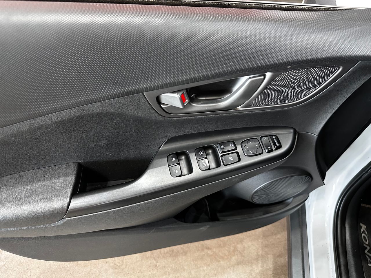 Hyundai Kona Eléctrico 100 kW (136 CV) Tecno 39 kWh - Foto 13