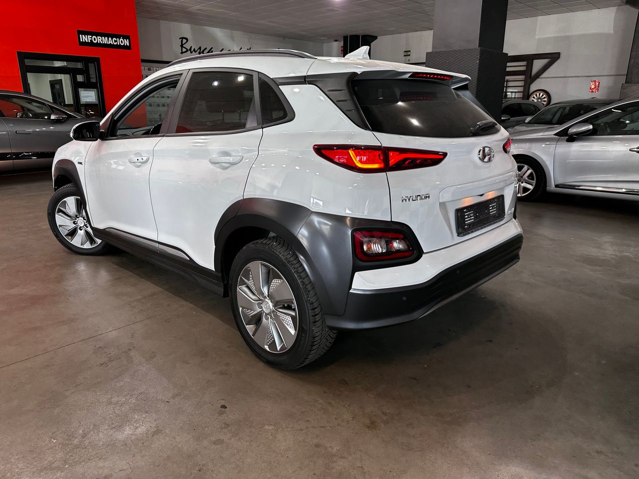 Hyundai Kona Eléctrico 100 kW (136 CV) Tecno 39 kWh - Foto 6