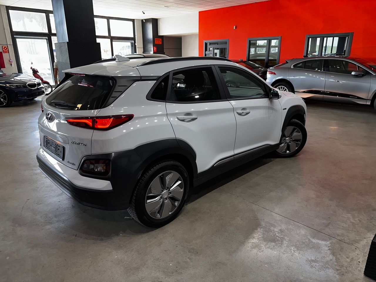Hyundai Kona Eléctrico 100 kW (136 CV) Tecno 39 kWh - Foto 7