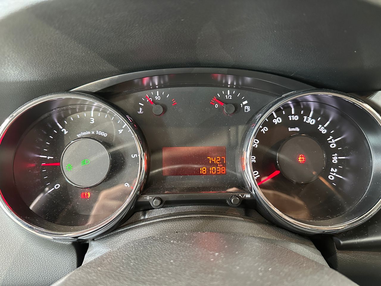 Peugeot 3008 1,6 HDI 110CV 5P - Foto 14