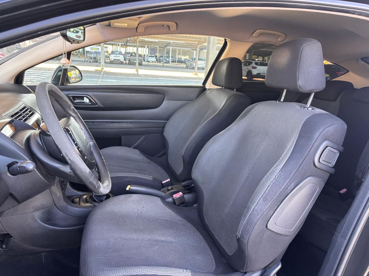 Citroën C4 Coupé HDi 92 Collection - Foto 10