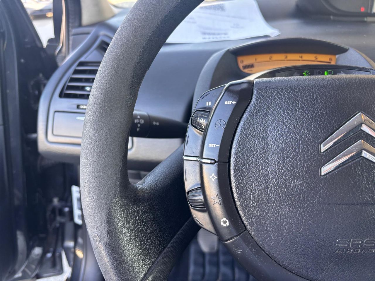 Citroën C4 Coupé HDi 92 Collection - Foto 12