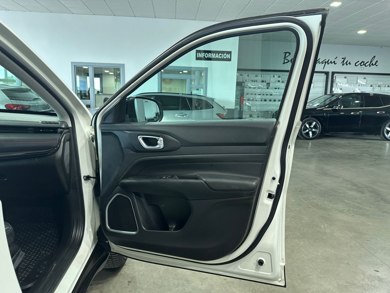 Jeep Compass 1.3PHEV 240CV 4XE TRAILHAWK - Foto 29