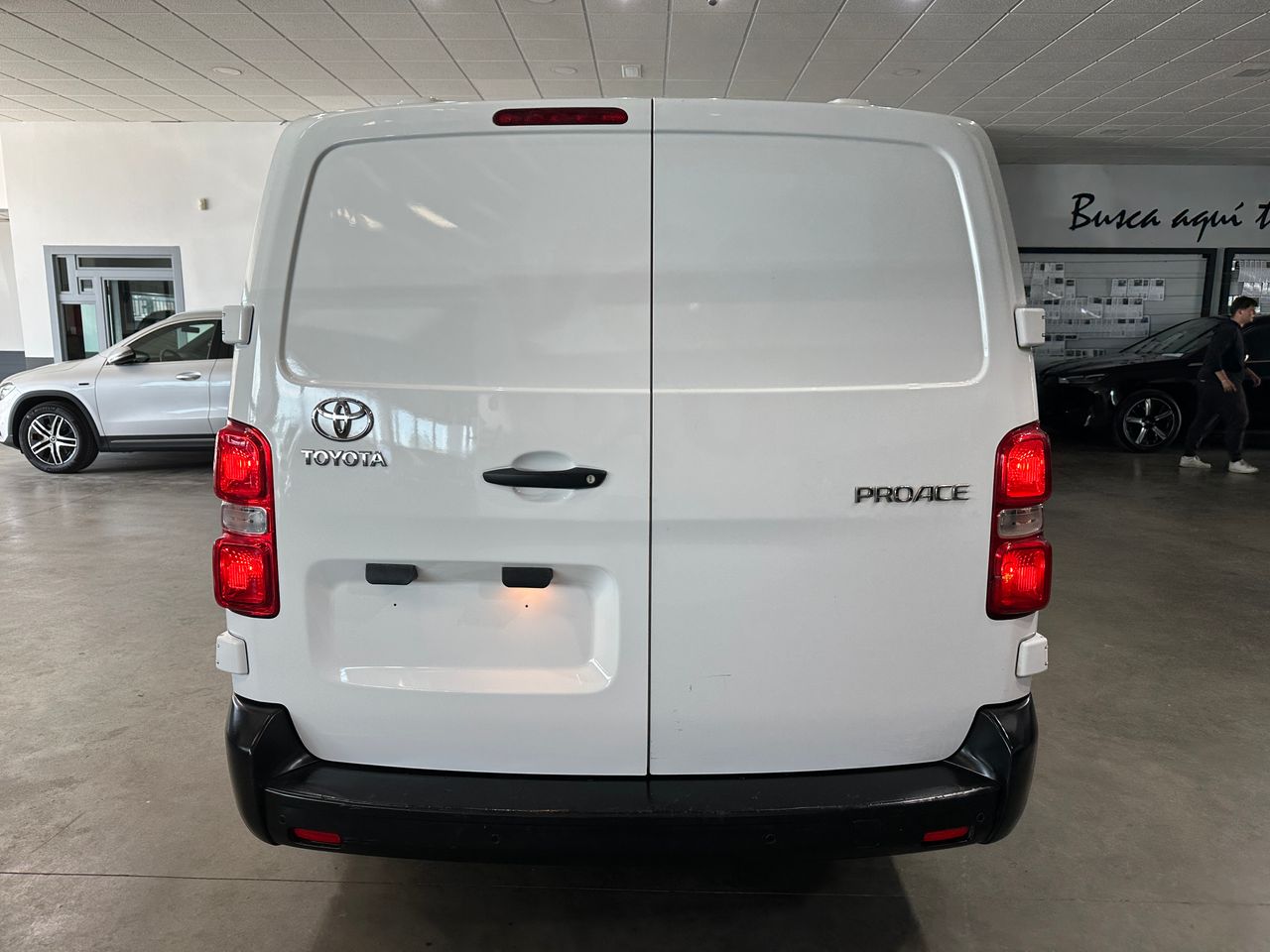 Toyota Proace 2.0D 140CV DYNAMIC - Foto 8