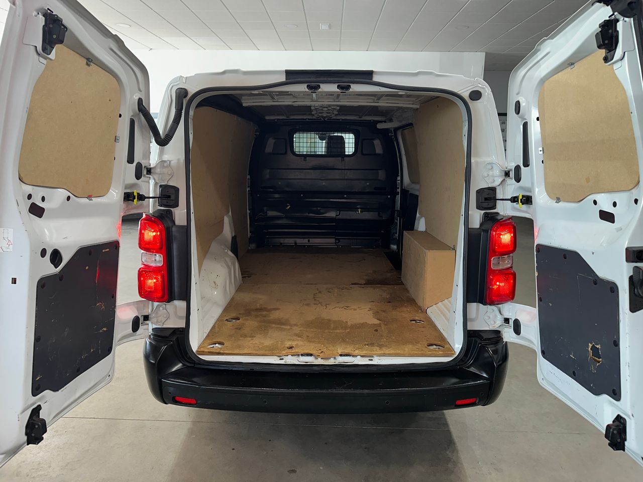 Toyota Proace 2.0D 140CV DYNAMIC - Foto 9