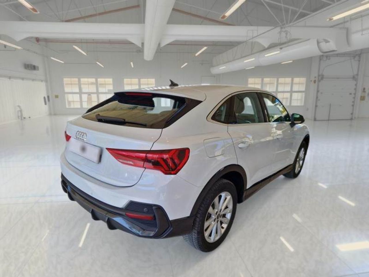 Audi Q3 SPORTBACK 45TFSI 245CV STRONIC BUSINESS PLUS - Foto 4