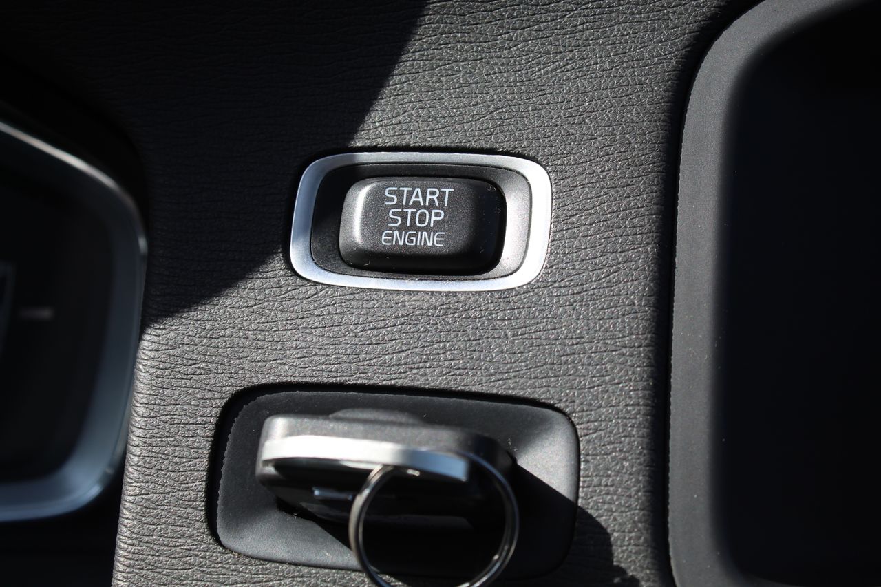 Volvo V60 D2 Momentum Aut. - Foto 23