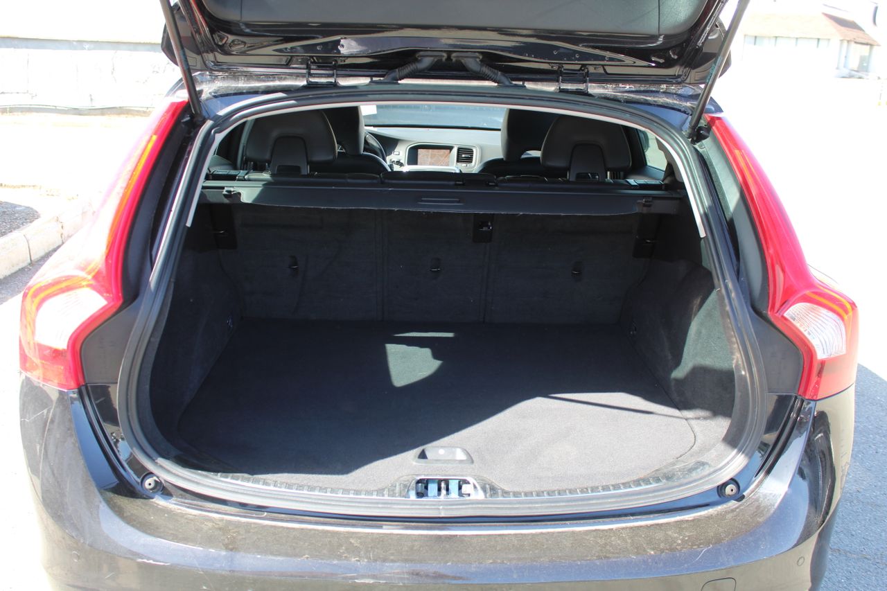 Volvo V60 D2 Momentum Aut. - Foto 6