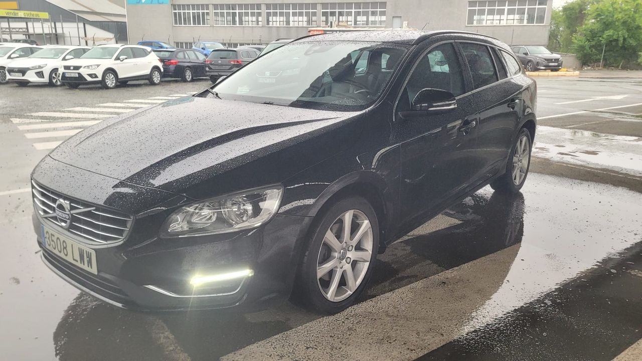 Volvo V60 D2 Momentum Aut. - Foto 3