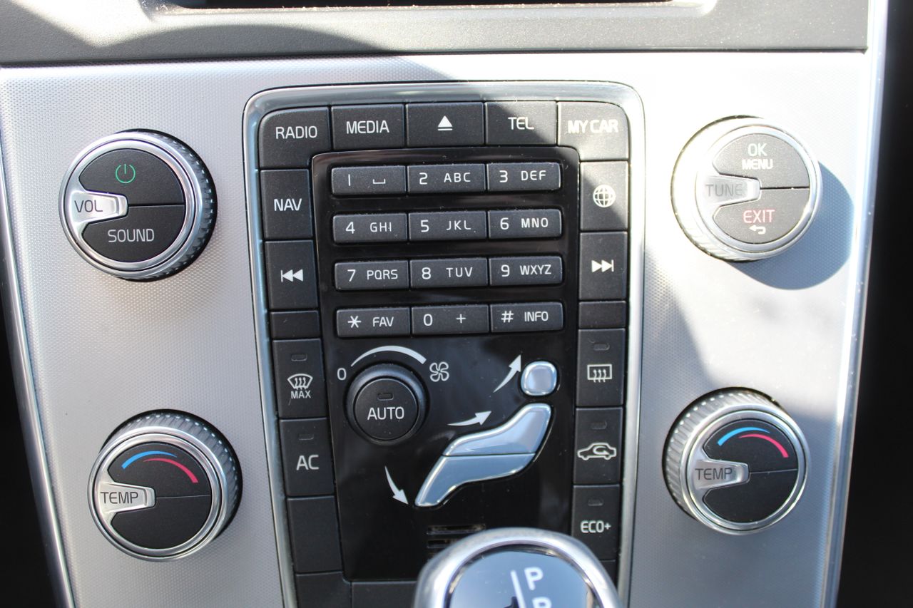 Volvo V60 D2 Momentum Aut. - Foto 14