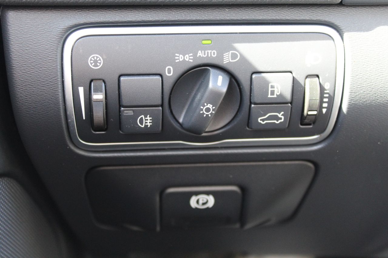 Volvo V60 D2 Momentum Aut. - Foto 24